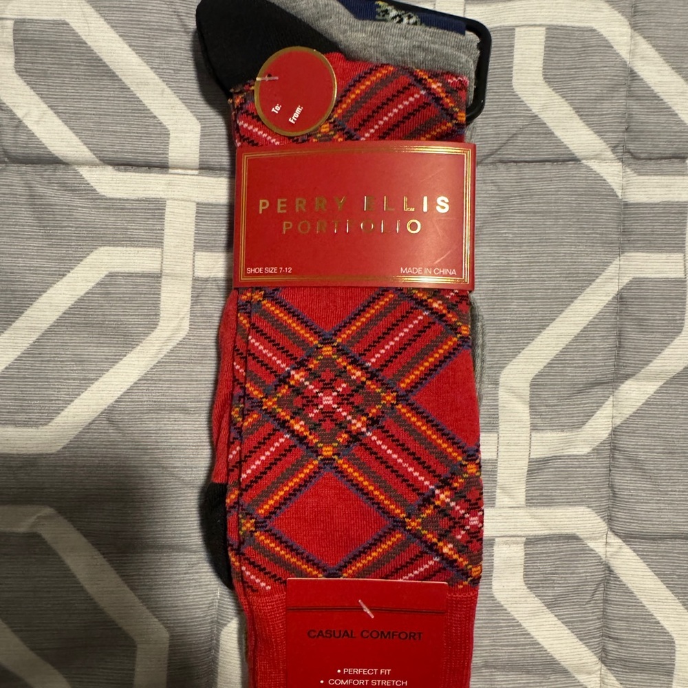 Perry Ellis Red and Black Plaid Men's Socks